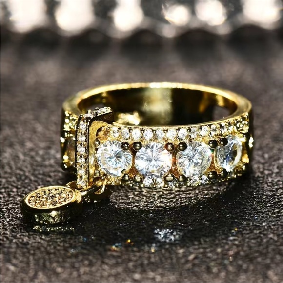 New Yellow Gold Plated Stylish And Creative Zircon With Disc Wedding Party Ring - Picture 3 of 8